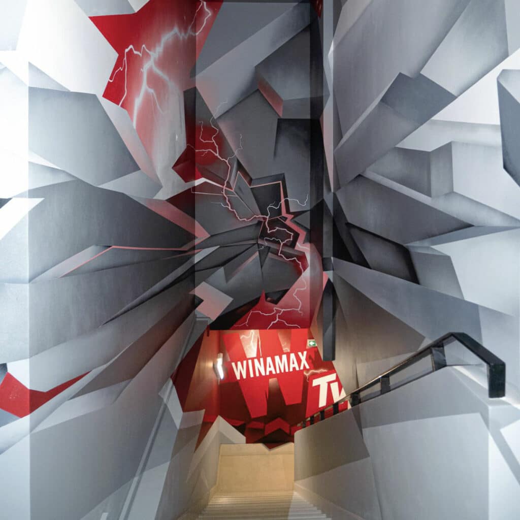 anamorphose dans les escaliers de winamax