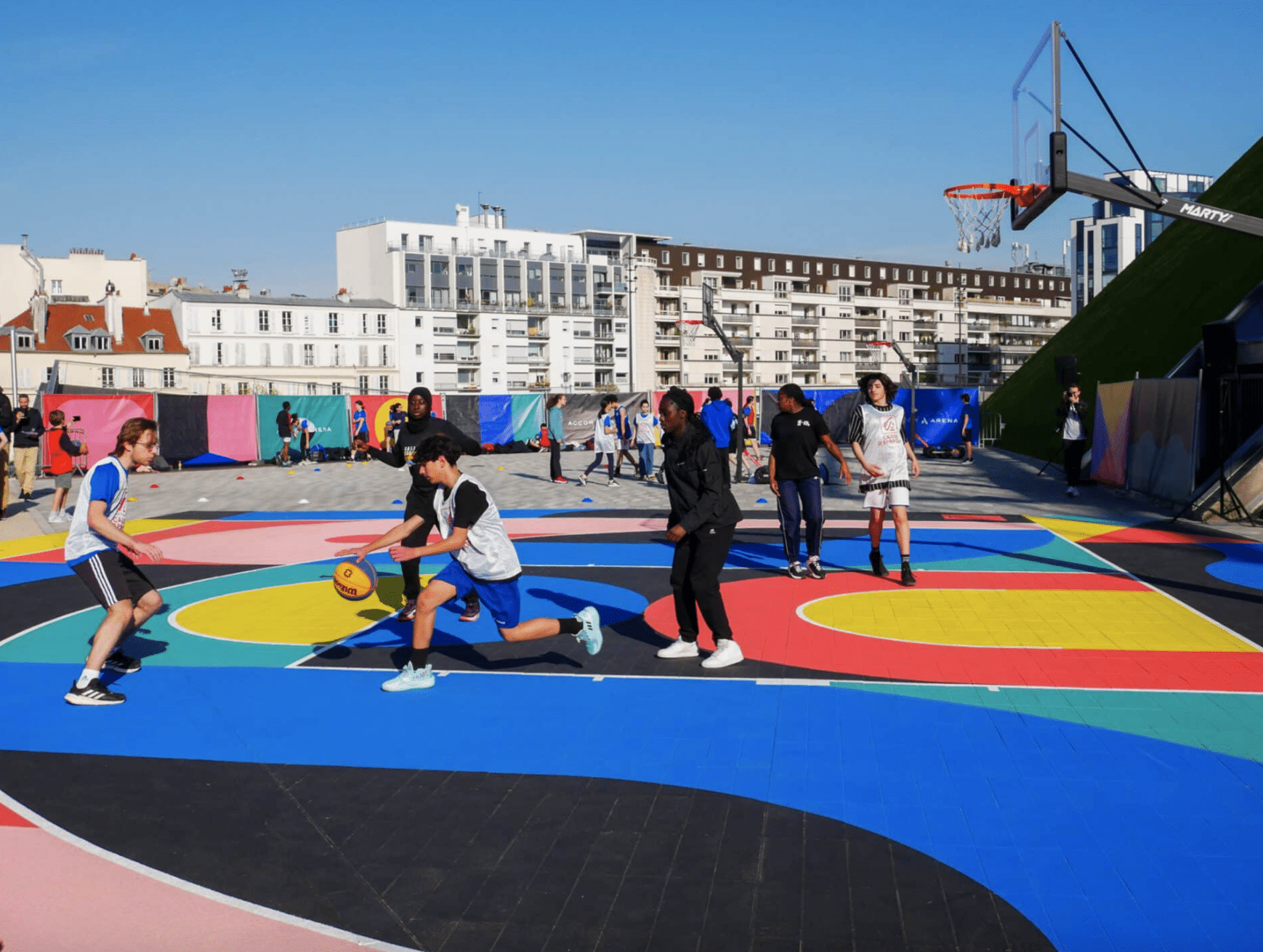 Terrain de basket pour Accor Arena par Xkuz